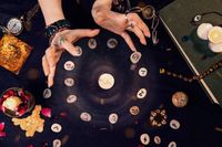 Online Astrologer - 43674 awards